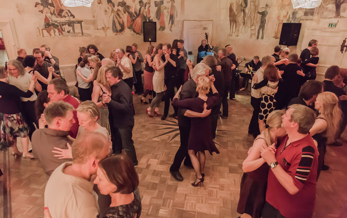 Milonga im großen Saal